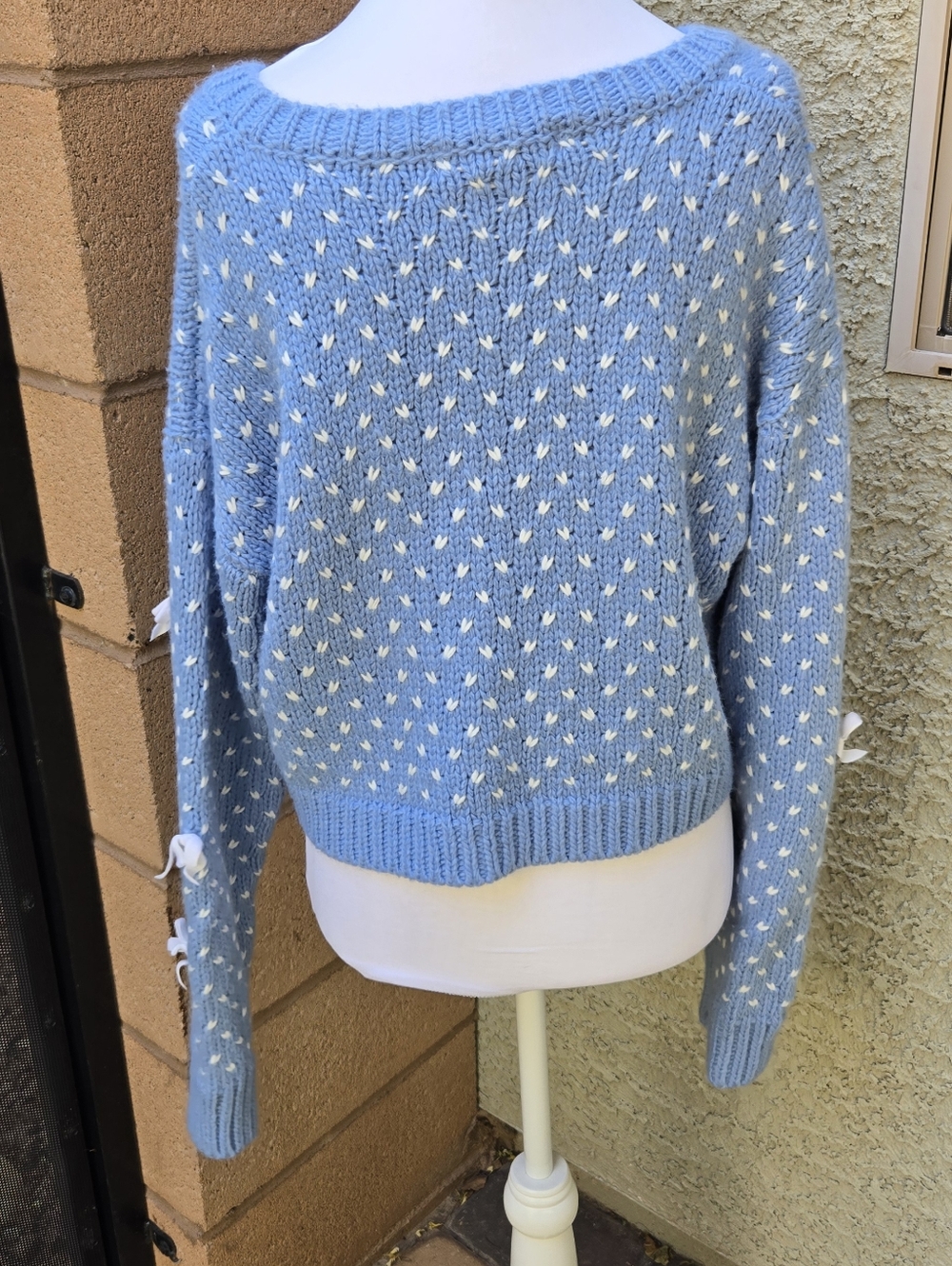 Threaded Leaf Light Blue Bow-Accent Knit Cardigan Sweater - Picture 7 of 10